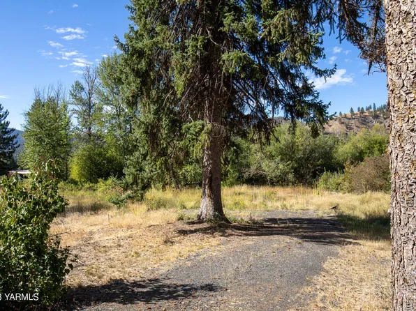 10620 Highway 410, Naches, WA 98937