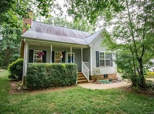 105 Easter Ln, Davidson, NC 28036