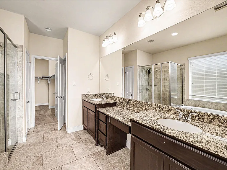 2310 Falcon Brook Dr — Photo 10