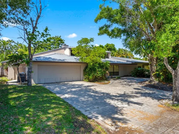 2765 NE 35th Dr, Fort Lauderdale, FL 33308
