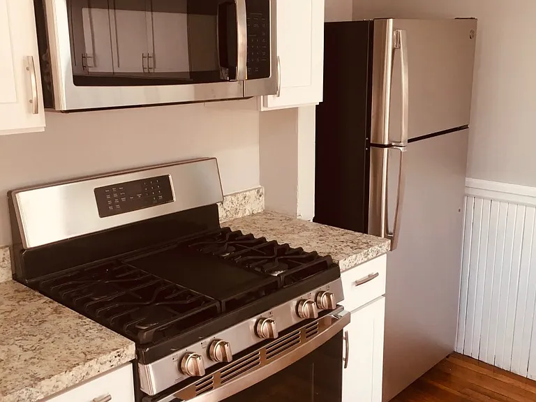 52 Boylston St #3R — Photo 7