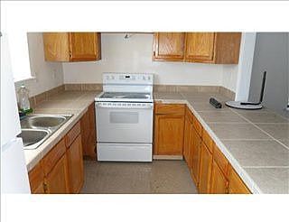 1st image of 5228 Lakeview Ct