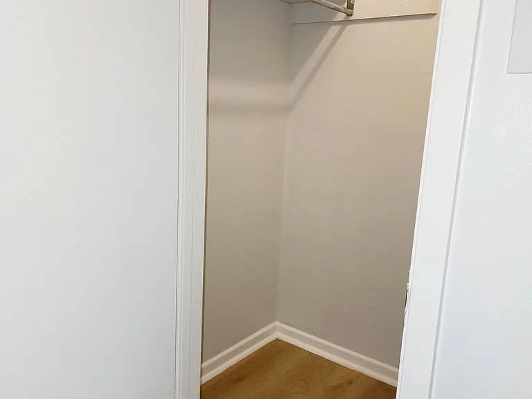 8401 N New Braunfels Ave #218 — Photo 10