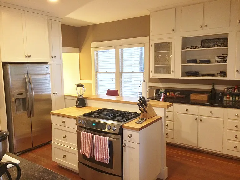 4412 2nd Ave NE — Photo 9