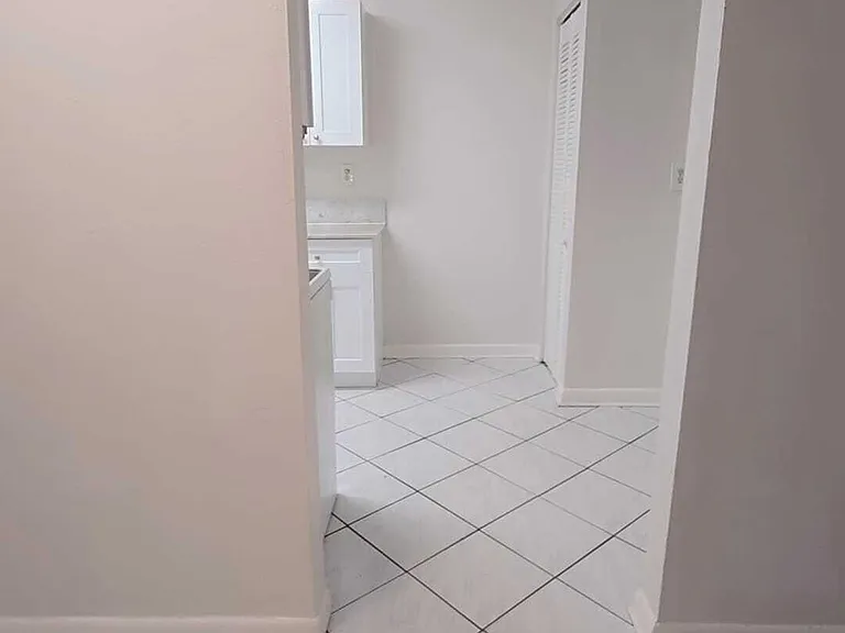 4111 Stirling Rd #406 — Photo 11