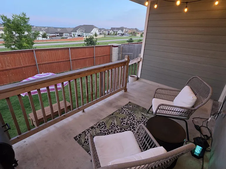 221 Travis Ln — Photo 20