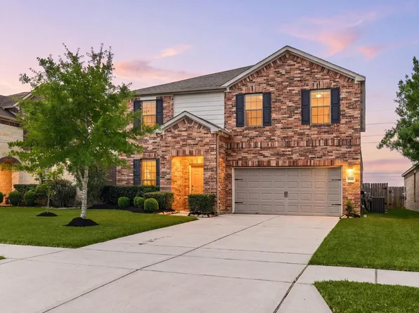 8138 Running Brook Ln, Rosenberg, TX 77469