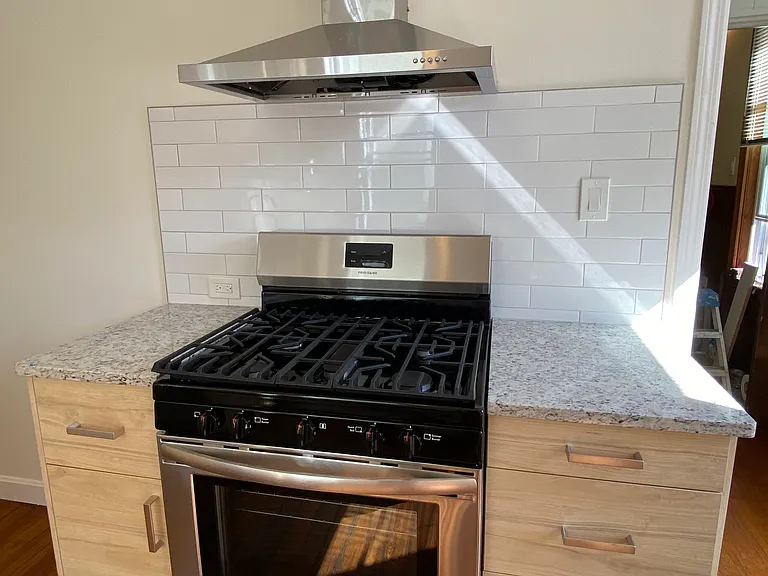 10 Clary St #3 — Photo 3