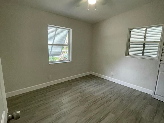 5th image of 312 NE 8th St