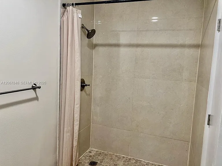 900 SW 113th Ter — Photo 14