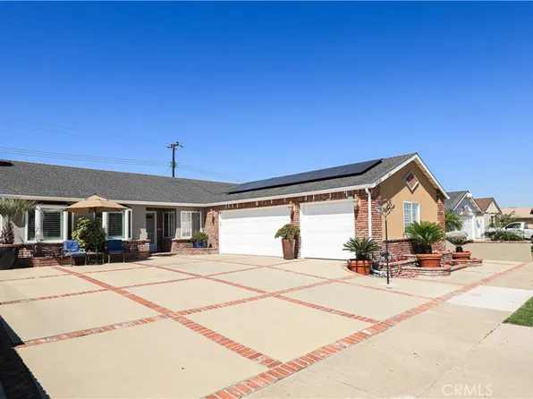 15751 Plymouth Ln, Huntington Beach, CA 92647