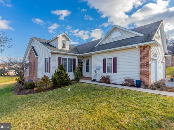 506 Spring Oaks Dr, Harrisonburg, VA 22801