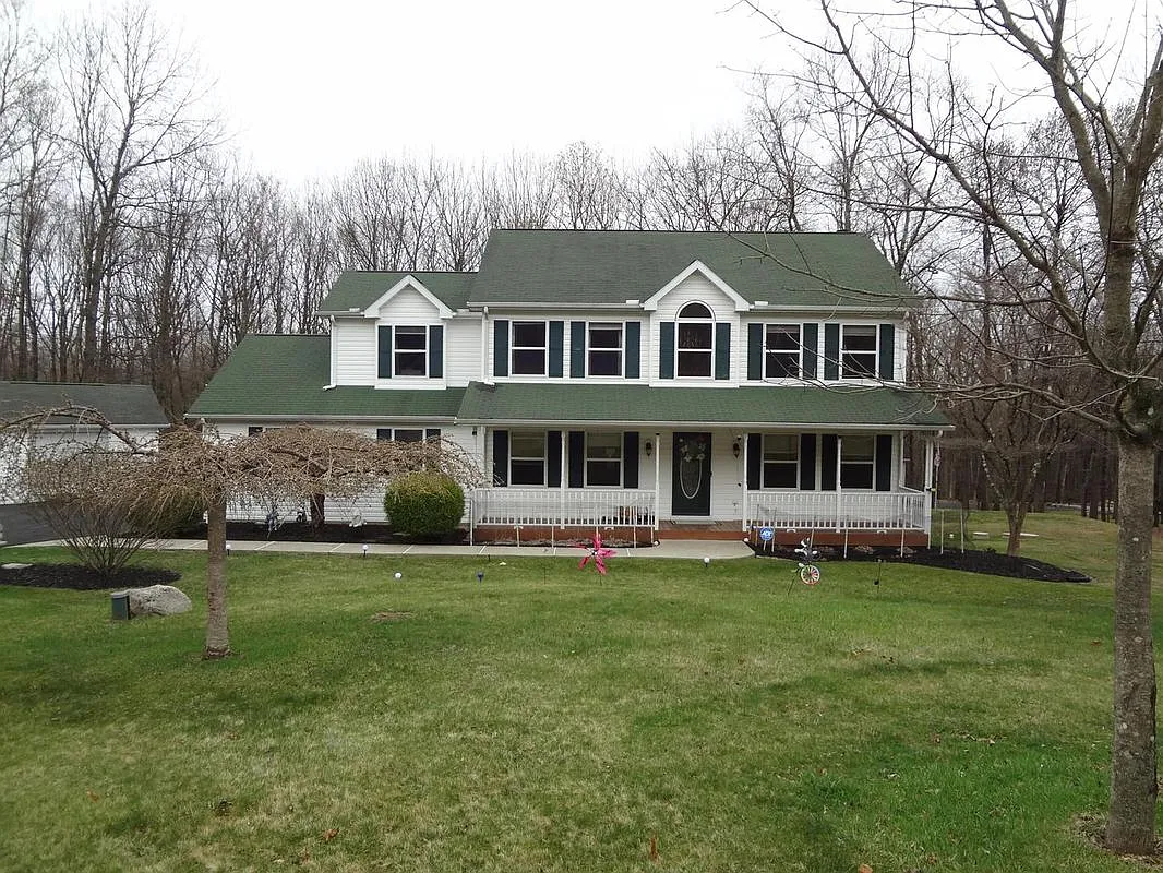 4 bed, 3.5 bath, 3380 sqft, $3,100 — Photo 1