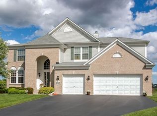 4024 Sutton Ct, Carpentersville, IL 60110