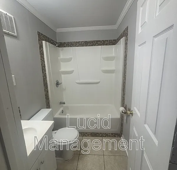 3665 Parthenia Ave — Photo 4