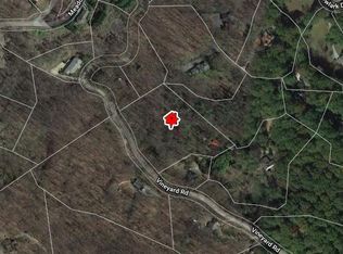 95 Grapevine Ln, Tryon, NC 28782