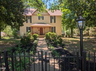 916 W Davis St, Burlington, NC 27215