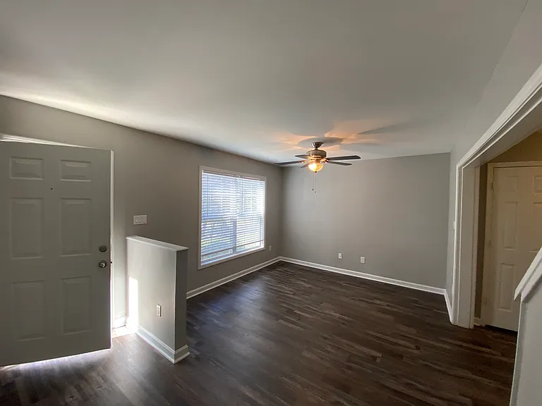 505 Avent Ferry Rd — Photo 2