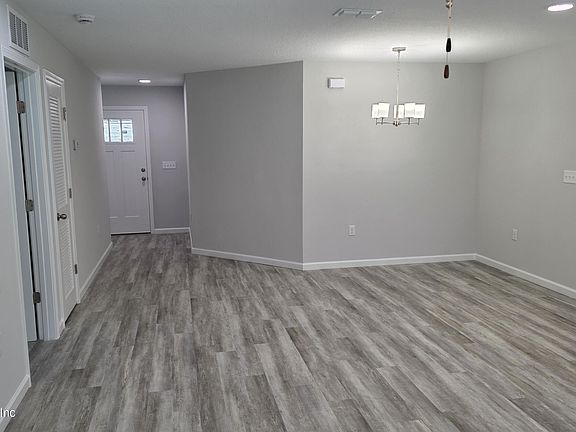 5th image of 7048 DUNN Avenue