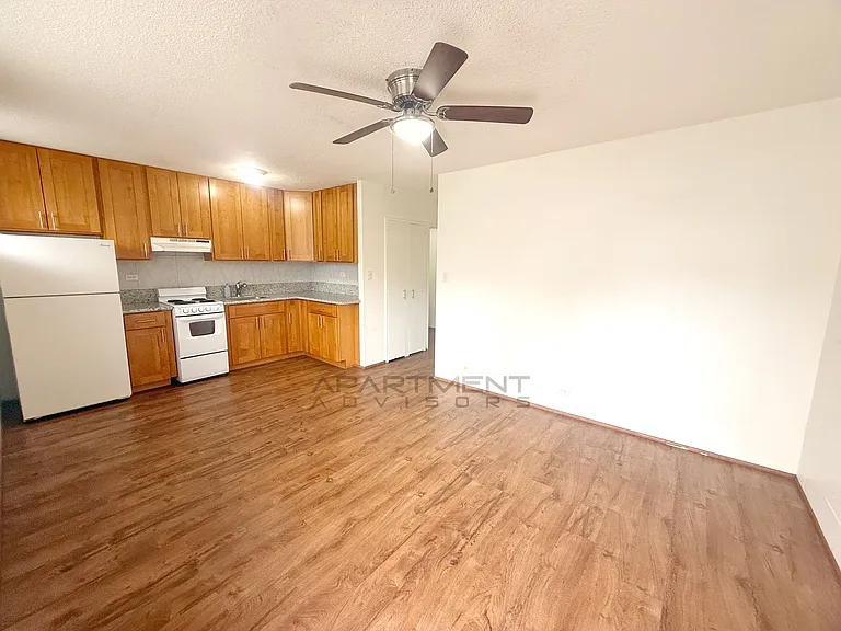 2717 S King St — Photo 4