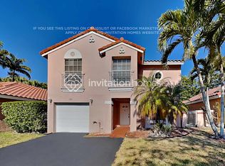 1383 Seagrape Cir, Weston, FL 33326