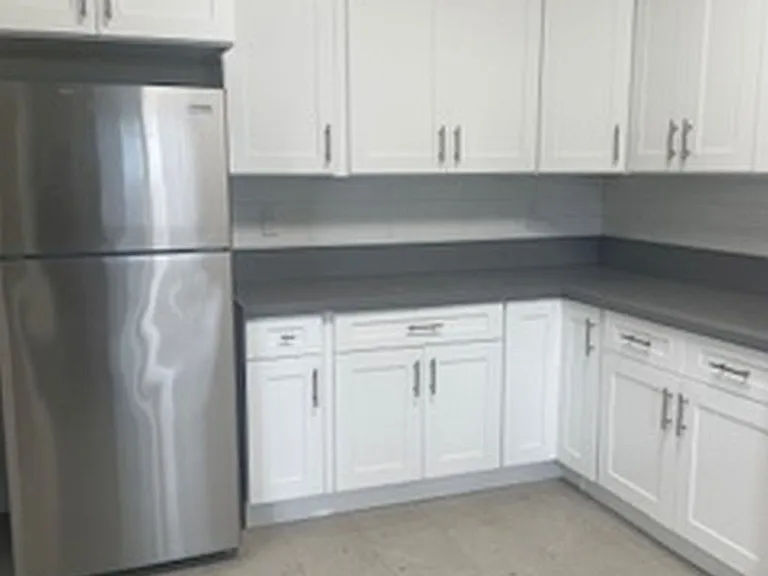2436 Barry Ave #1 — Photo 14