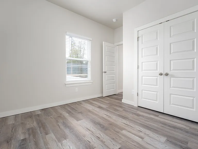 1105 Coffey Dr — Photo 8