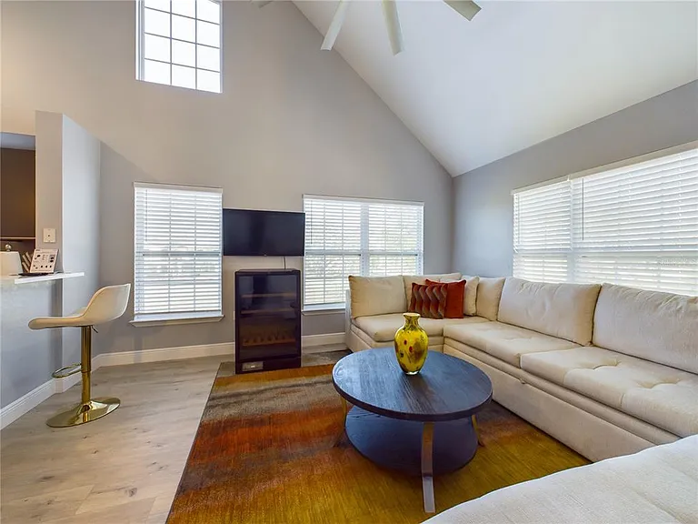5521 Rosehill Rd #203 — Photo 13
