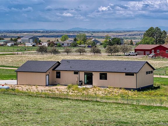 2nd image of 7451 Sun Country Drive