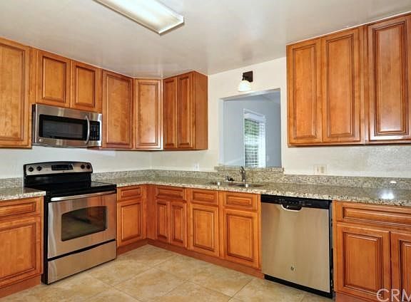 5th image of 41156 Johnston Ave