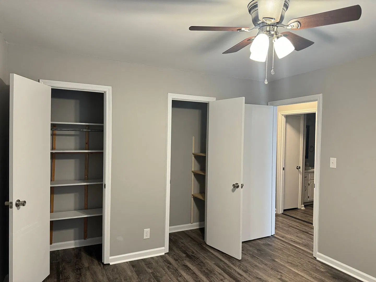 423 Cook Dr — Photo 3