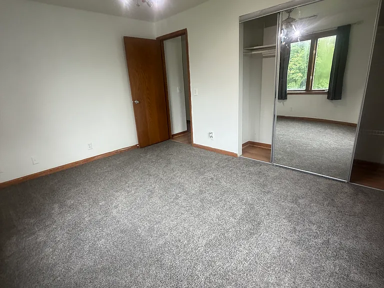 134 N 36th St #6 — Photo 17