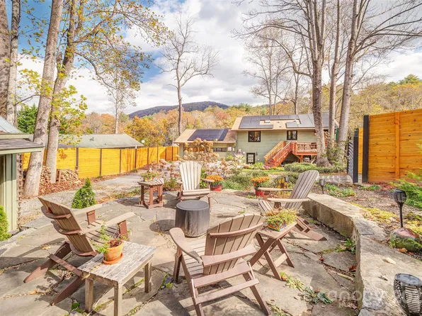 1 Parkway Loop Rd, Asheville, NC 28803