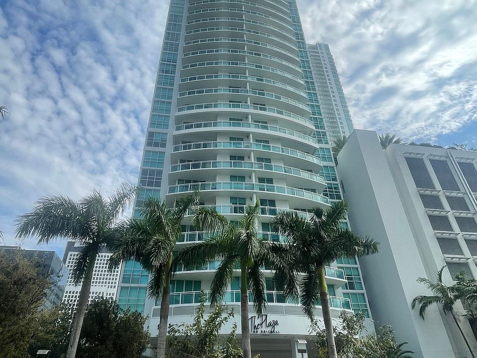 1st image of 950 Brickell Bay Dr APT 1000