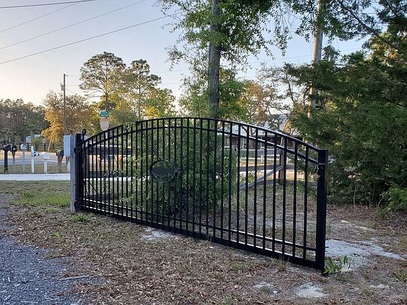 4th image of 102 Bird Pond Rd