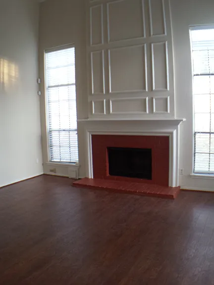 2319 Mill Creek Dr — Photo 5