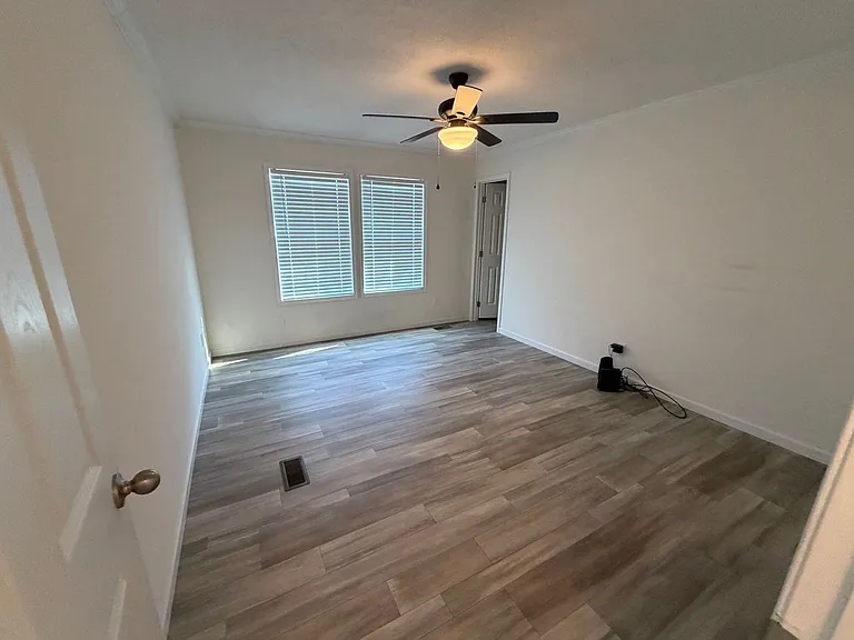 2158 Meadow Ridge Rd — Photo 13