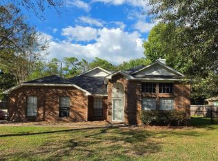 3130 Lake Breeze Ln, Crosby, TX 77532