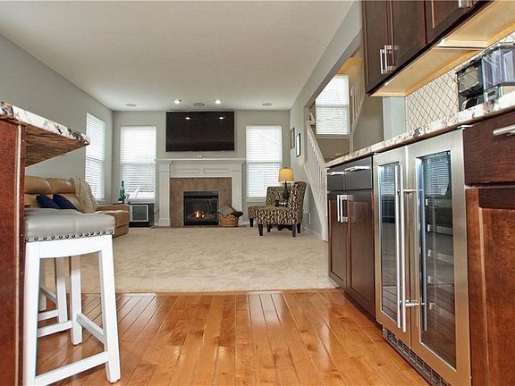 5th image of 145 Highgate Dr