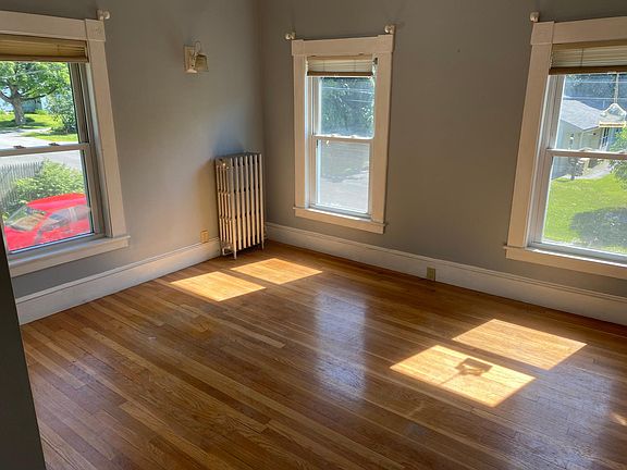 2nd floor bedroom