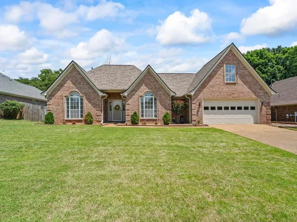 250 Lakewood Dr, Oakland, TN 38060