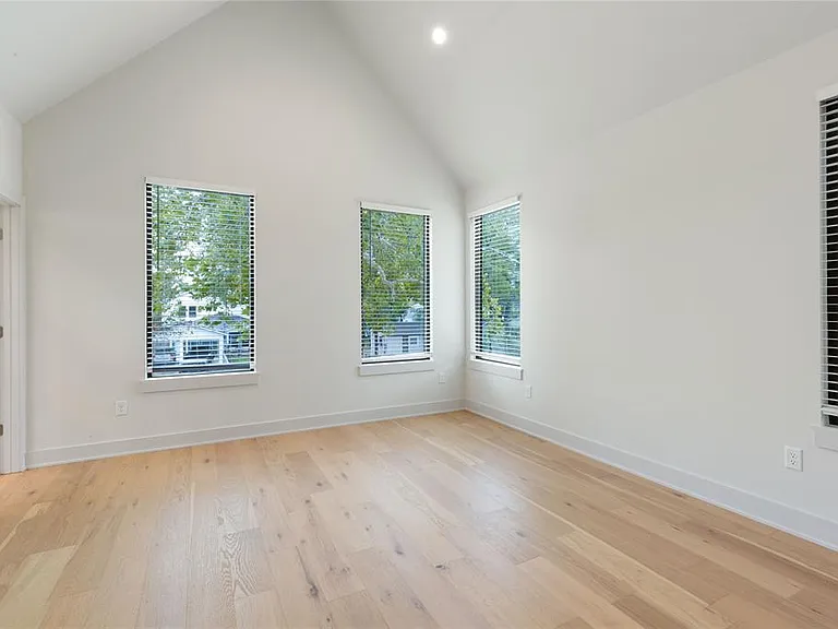 1116 Walton Ln #1 — Photo 8