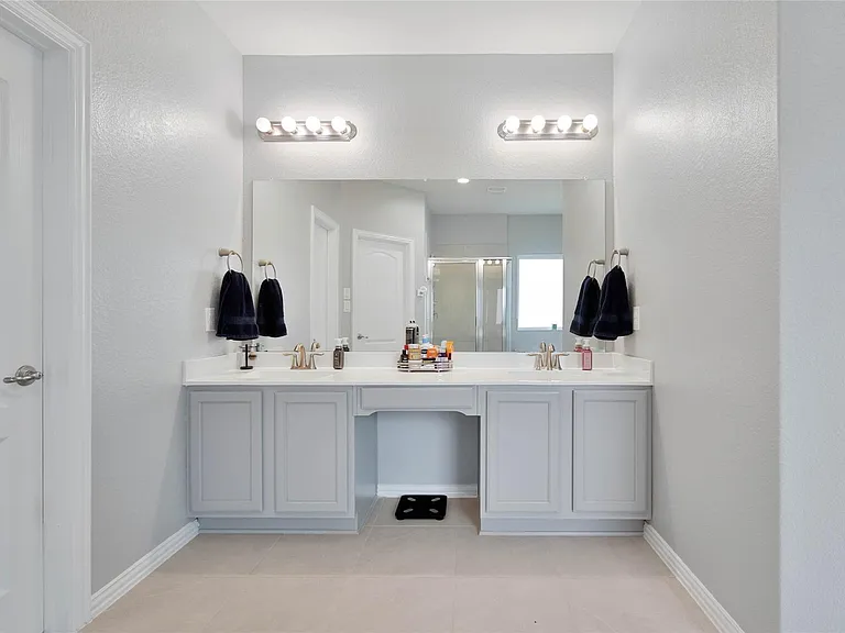 26028 Hasting Ridge Ln — Photo 25