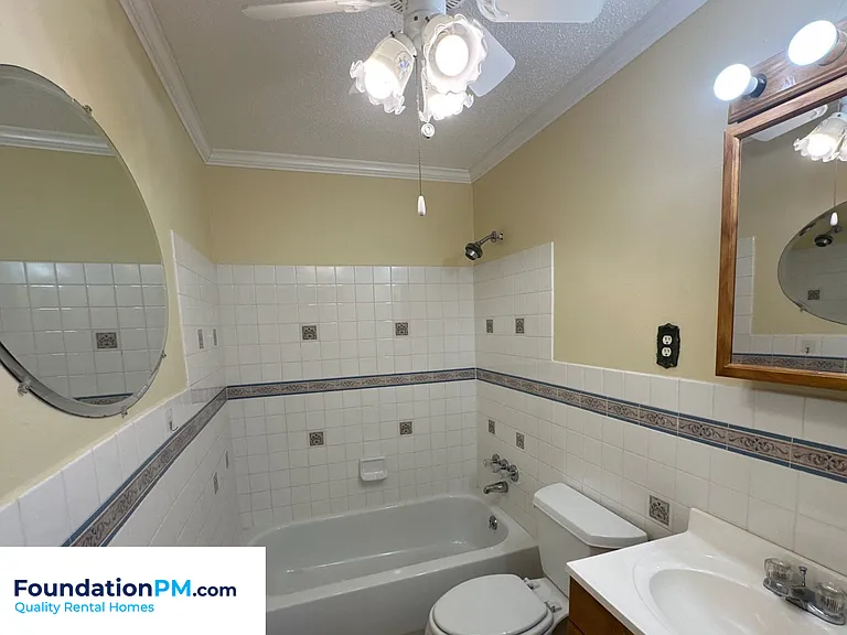 2621 Derbyshire Ave — Photo 15