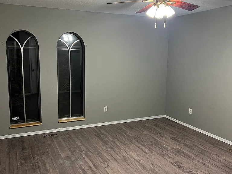 10209 Little Pond Dr — Photo 27