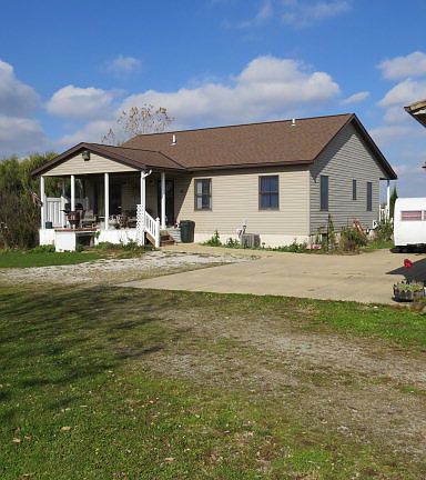 3rd image of 785 Township Road 350