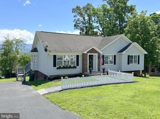 157 Heritage Dr, Luray, VA 22835