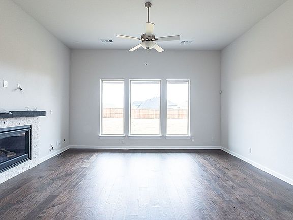 5th image of 1847 Verona Ln