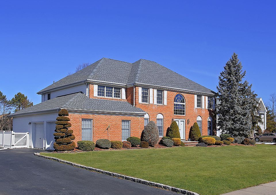 Beautiful Colonial