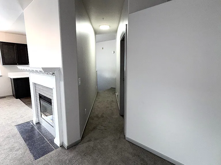 927 NW 24th Ave #4 — Photo 4